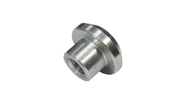 Nypel M6x1,5 do wspawania przelotowy