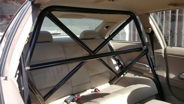 Skręcana pół klatka Rollbar BMW 3 E46 Coupe